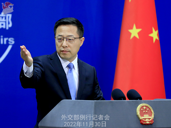 Zëdhënësi i diplomacisë kineze Zhao Lijian në një konferencë shtypi në Pekin, 1 shtator 2022 (Foto: Ministria e Punëve të Jashtme e Kinës)