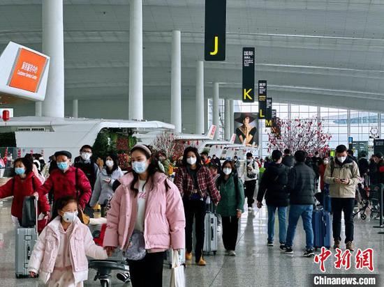 Η φωτογραφία δείχνει το διεθνές αεροδρόμιο Μπαϊγιούν του Γκουανγκτζόου, 28 Ιανουαρίου 2023. (Η φωτογραφία παρέχεται στο China News Service) 