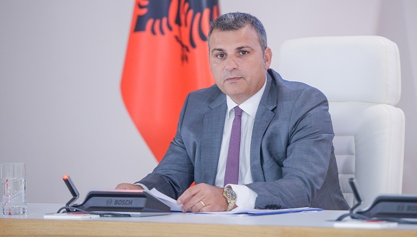 Guvernatori Gent Sejko (Foto Euronews Albania)