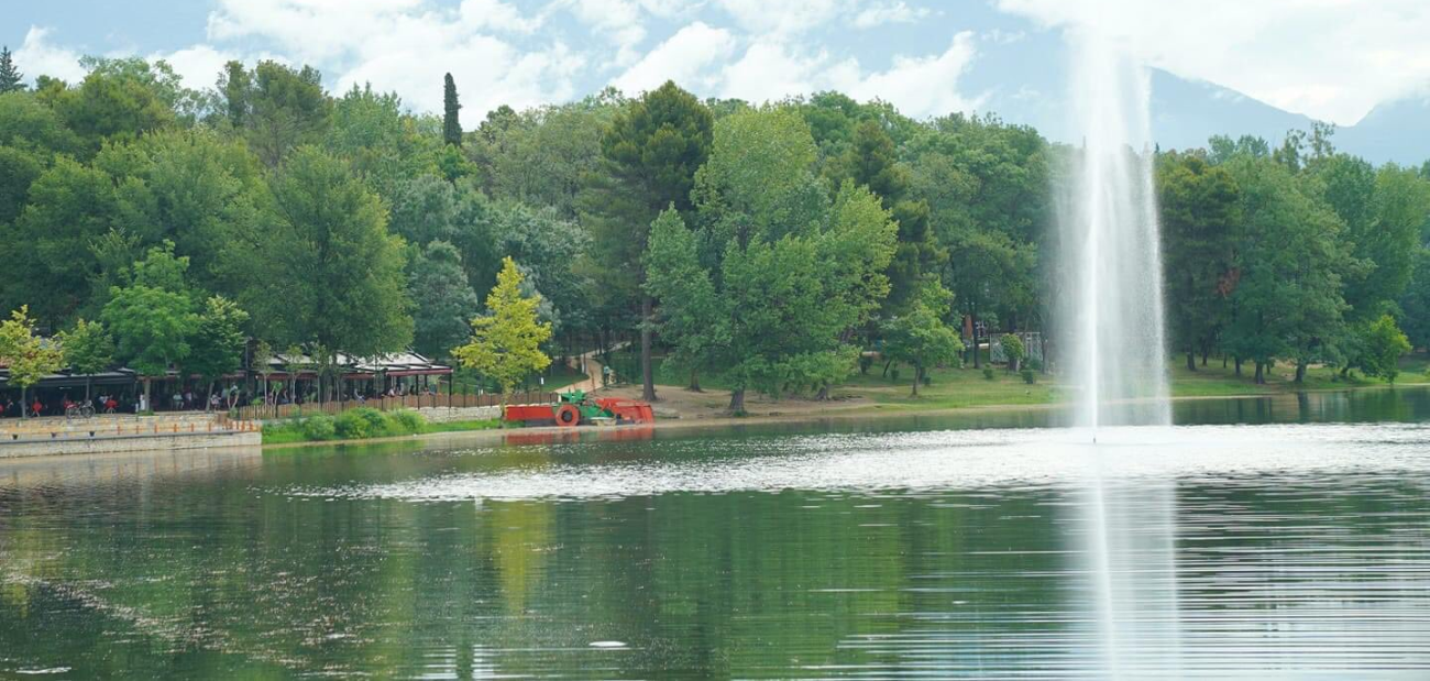 Parku i Liqenit - foto visit Tirana