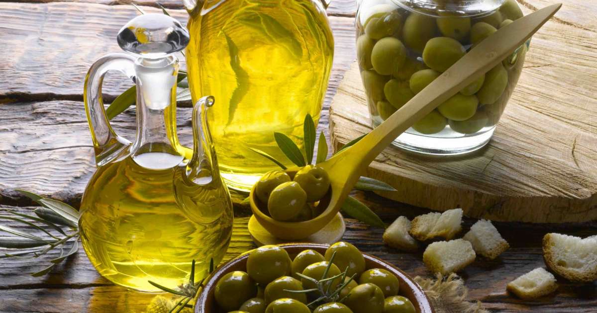 Prodhimi i vajit të ullirit (Foto Vizion Plus)