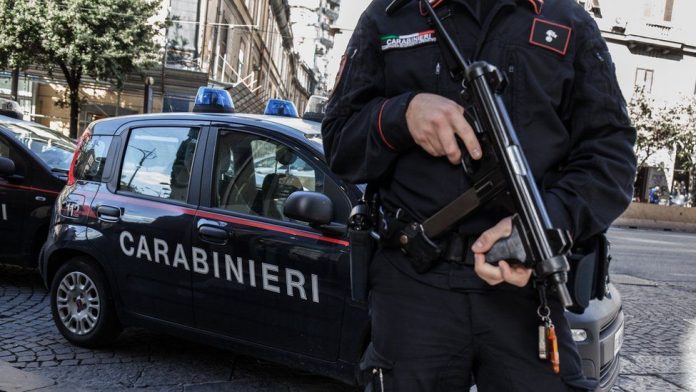 Karabinieret italiane (Foto ATSh)