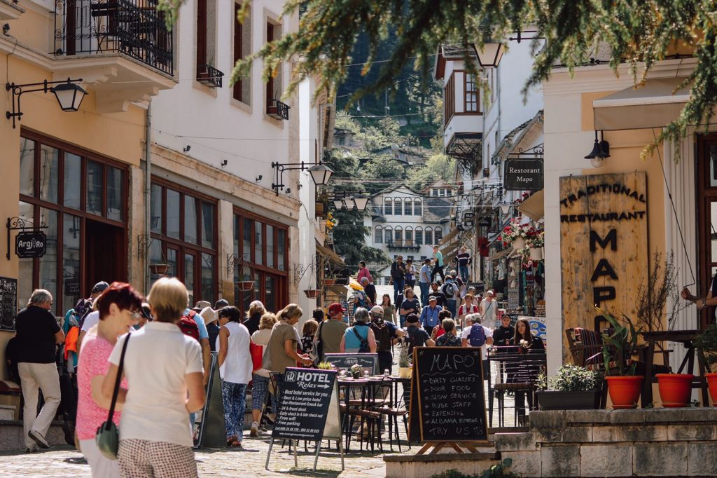 Turiste ne gjirokaster - foto ATSH