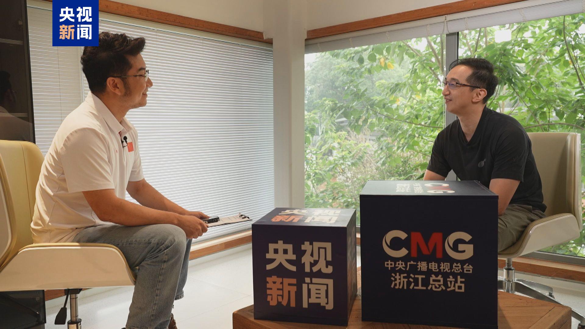 Feng Ji, directorul executiv al Companiei de Tehnologie Interactivă Game Science din Shenzhen acordă un interviu pentru CMG.