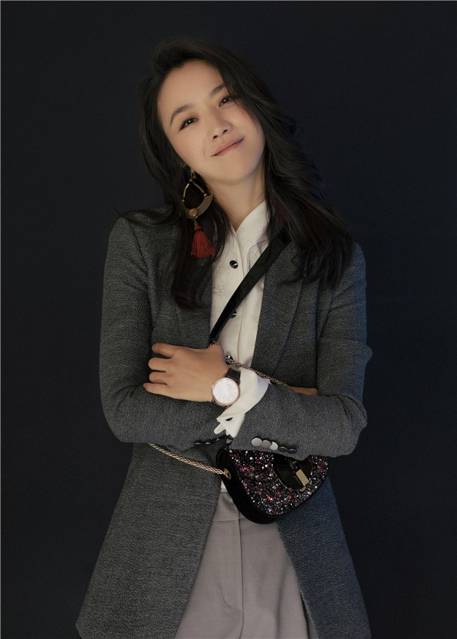 탕웨이 최신 패션화보 공개, 중성적 매력 돋보여