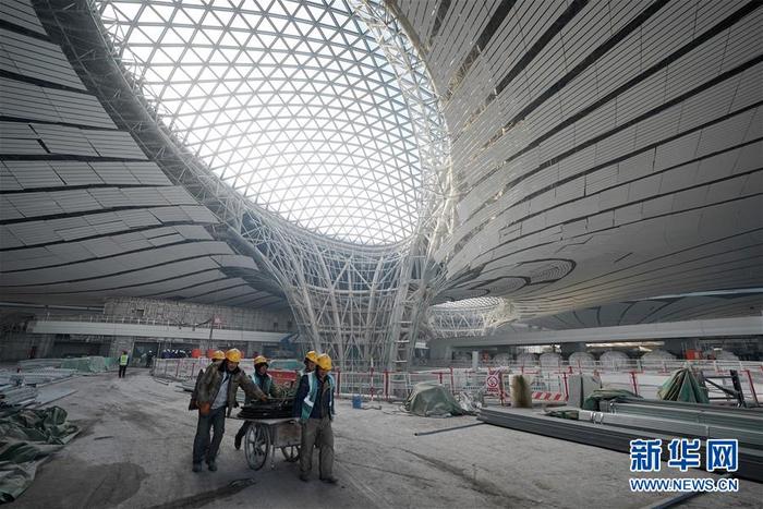 "나래치는 봉황", 베이징 대흥국제공항 건설 순항