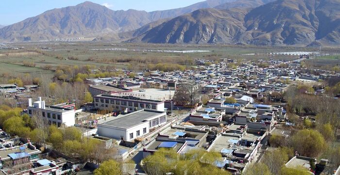 티베트 민주개혁의 첫 마을 인당 소득 성장이 1백배 이상_fororder_1-3