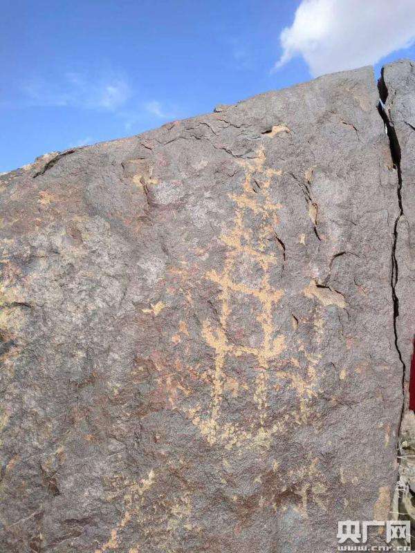 图片默认标题_fororder_内蒙古西部发现172幅古代岩画-2
