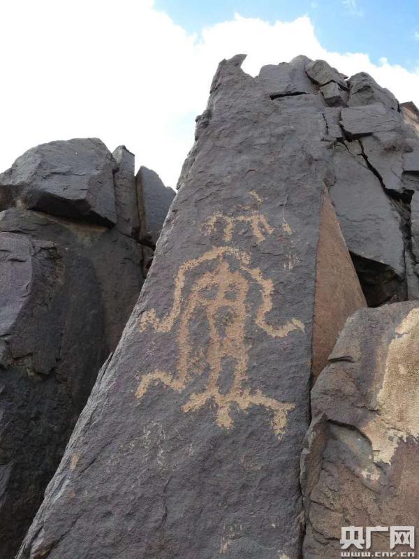 图片默认标题_fororder_内蒙古西部发现172幅古代岩画-6