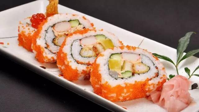 Abincin sushi iri daban daban_fororder_5