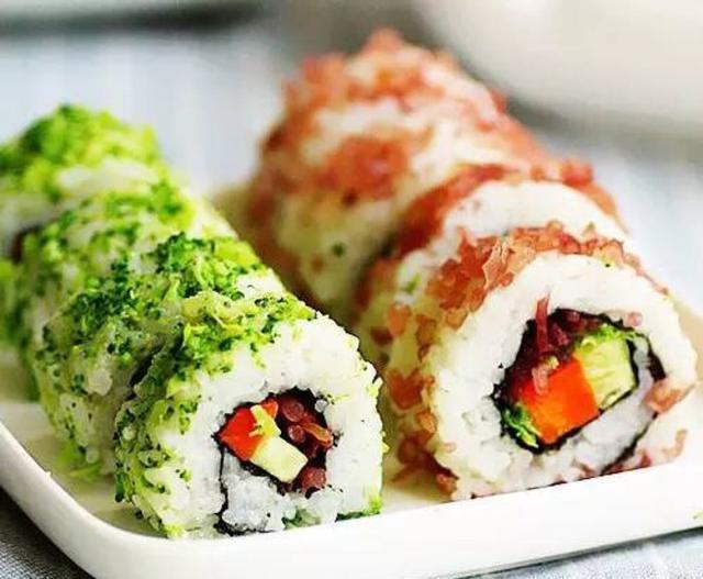 Abincin sushi iri daban daban_fororder_6