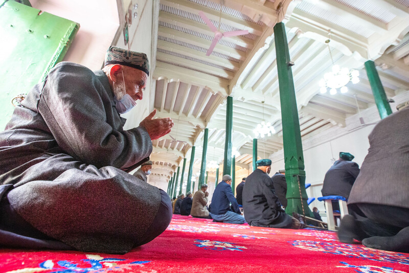 Musulmai a Kashgar na Xinjiang sun yi sallar Juma’a ta farko a watan azumi_fororder_xinjiang-3