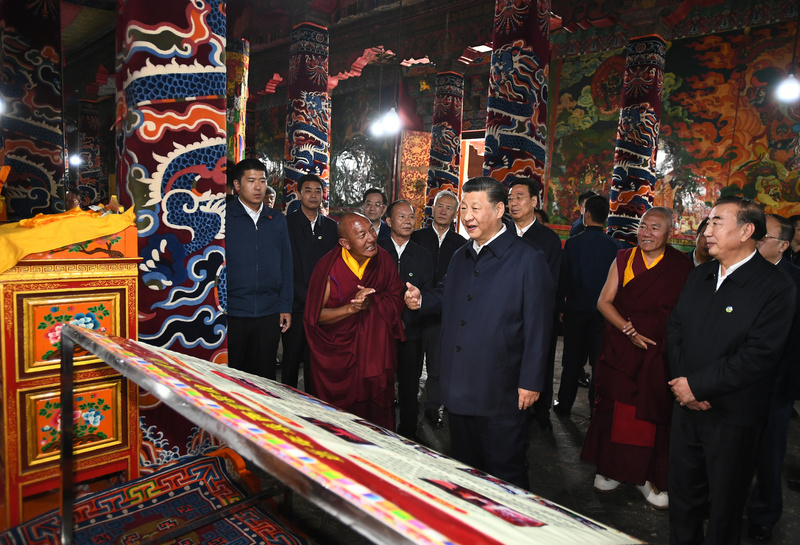 Xi Jinping ya yi rangadi a Lhasa na jihar Tibet_fororder_xi-2
